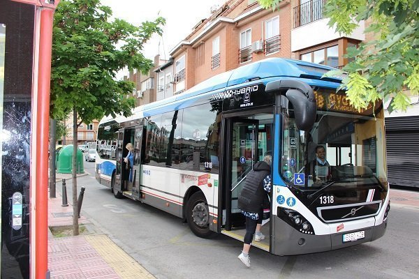 Podemos pide la urgente implantación del carril bus en la A42 y la A4